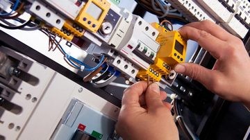 Установка контроллера автоматики